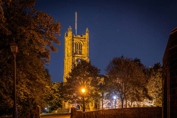 una vista de lancaster, una ciudad en el río lune en el noroeste de inglaterra - northwest england fotografías e imágenes de stock