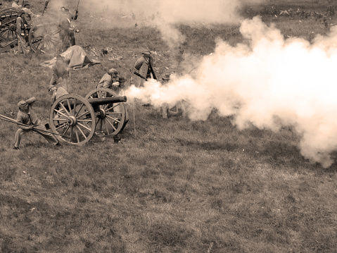 Gettysburg - Confederate Canon battery, Gettysburg Battlefield - Gettysburg 145th Re-enactment, July, 2008. 2nd day of Re-enactment.