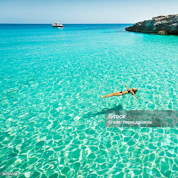 Idílico Feriados - Fotografias de stock e mais imagens de Praia - Praia, Mar, Verão