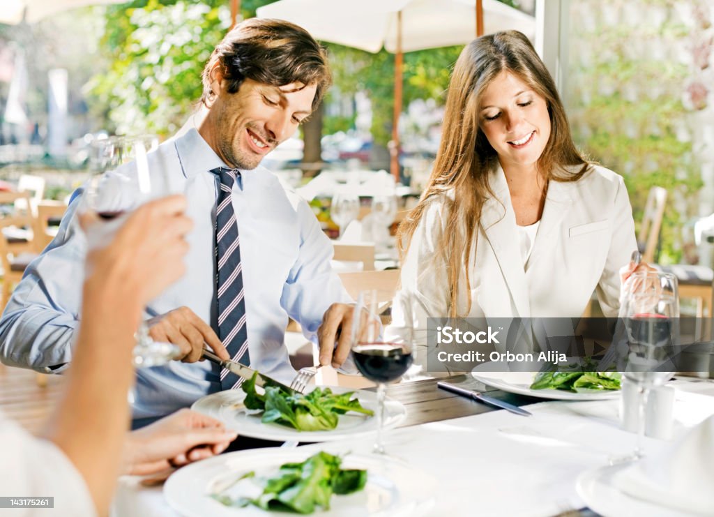 Pessoas de negócios com almoço - Foto de stock de Hora de Almoço royalty-free