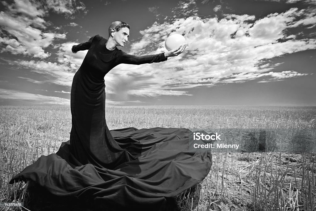 Surreal Mode Portrait-schwarz und weiß - Lizenzfrei Haute Couture Stock-Foto