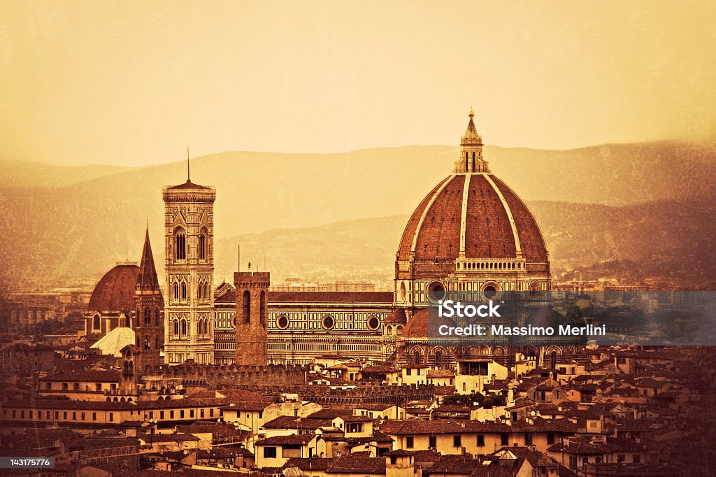 Skyline de Florence au coucher du soleil - Photo de Michelangelo - Arts Visuels libre de droits