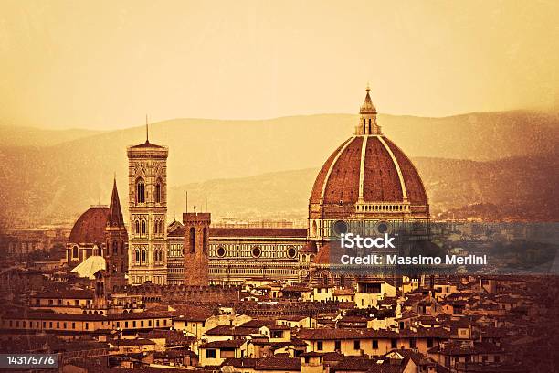 Photo libre de droit de Skyline De Florence Au Coucher Du Soleil banque d'images et plus d'images libres de droit de Michelangelo - Arts Visuels - Michelangelo - Arts Visuels, Architecture, Beauté