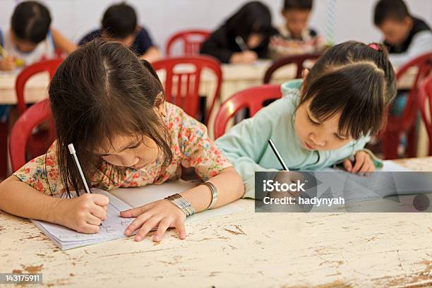 Wietnamski Dzieci W Klasie - zdjęcia stockowe i więcej obrazów Klasa - Klasa, Kraje rozwijające się, Azja Południowo-Wschodnia
