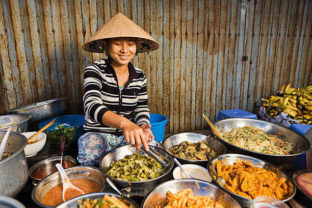 베트남인 음식 가게상 현지 시장 - vietnamese ethnicity 뉴스 사진 이미지