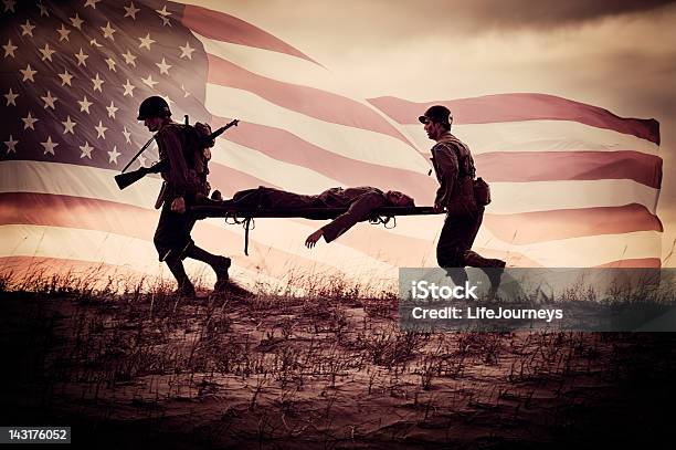 American Heroes Iii - Fotografie stock e altre immagini di Paramedico - Paramedico, Forze armate, US Veteran's Day