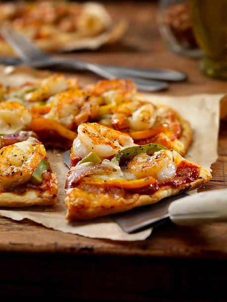 istock Grilled Shrimp and Roasted Pepper Pizza 143176593