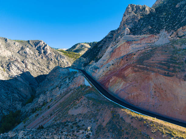 rodovia 14 bighorn mountains wyoming - bighorn mountains - fotografias e filmes do acervo