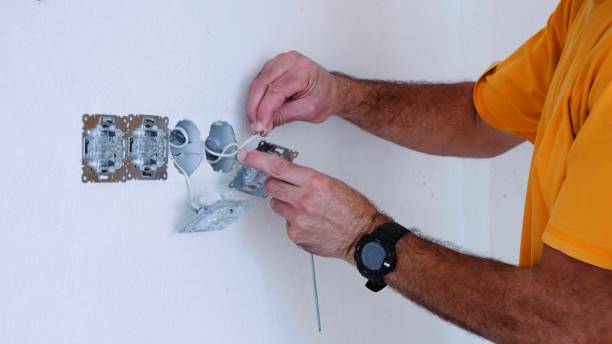 istock Smart home DIY home improvements. Moving in. 1431799603
