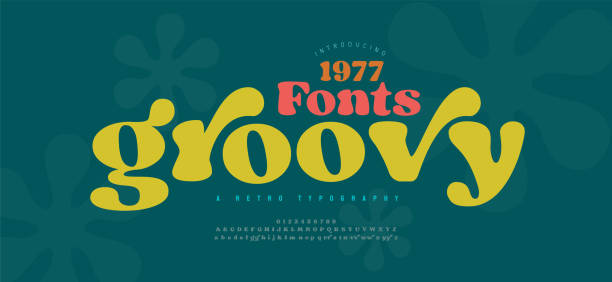 kuvapankkikuvitukset aiheesta 70-luvun retro groovy aakkoset kirjaimet fontti ja numero. typografia koristeelliset fontit vintage-käsite. inspiroiva iskulausepainatus hippisymboleilla graafiseen t-paitaan tai julistelogotarraan. vektori kuva - hippie