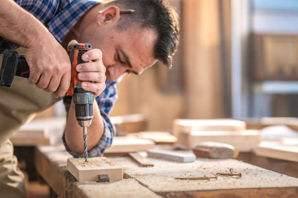 istock Drilling in wood material by accu drill 1431914104