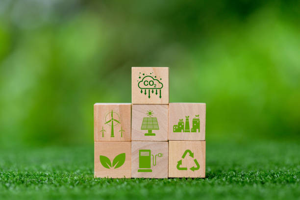 Net zero greenhouse gas emissions reduction with carbon credit concept. Reduce carbon dioxide e.g. renewable energy production improve the efficiency of transportation reduce environmental pollution. reducción neta de cero emisiones de gases de efecto invernadero con el concepto de crédito de carbono. reducir el dióxido de carbono, por ejemplo, la producción de energía renovable mejora la eficiencia del transporte y reduce la contaminación ambien