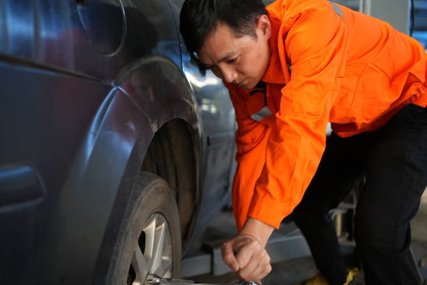 istock auto repair shop 1431959533