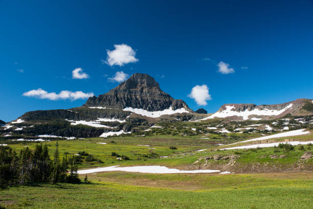 istock Mountain ridgeline in Montana 1432042257