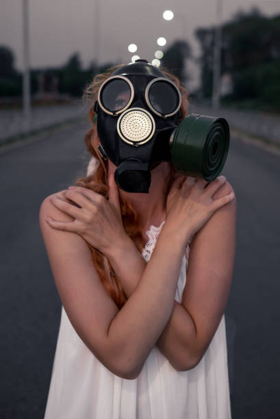istock Girl in the Apocalypse 1432071477
