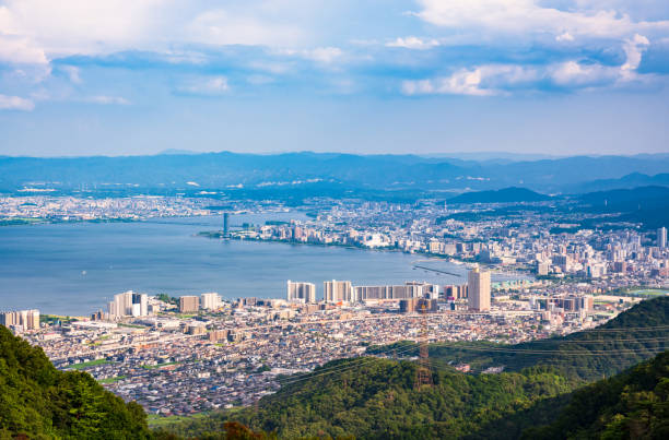 paesaggio del lago biwako dal monte hieizan - prefettura di shiga immagine foto e immagini stock