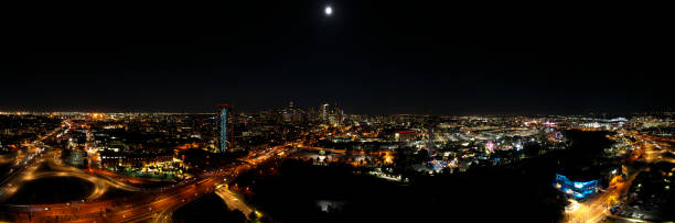 istock Hunter's Moon over Denver October 09 1432153064