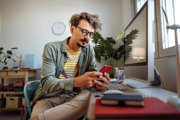 istock Hot desking from home office 1432158894