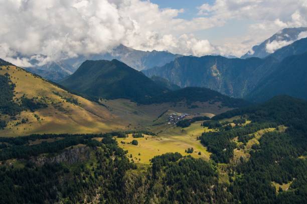 natural view of the tusheti mountain landscape in greece, aerial shot - tusheti imagens e fotografias de stock