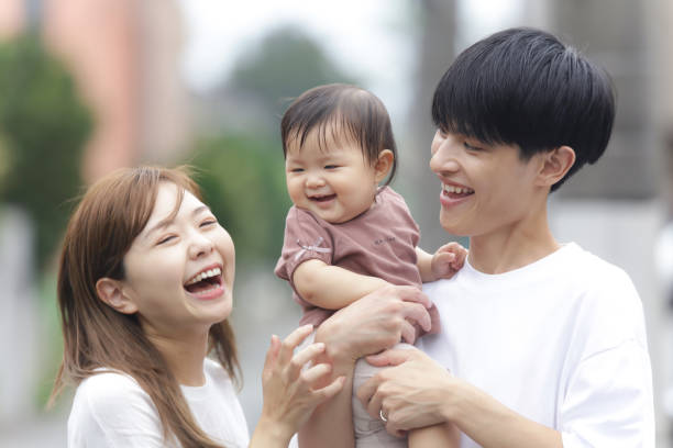 istock Parent and child with a smile 1432232316