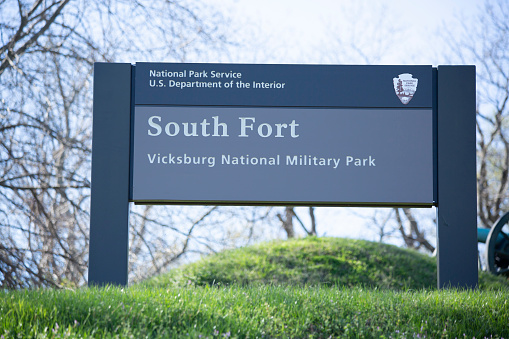 South Fort, Vicksburg National Military Park, Mississippi/USA  March 03 2018: Department of Interior National Parks Service sign for the South Fort section of the Vicksburg National Military Park.