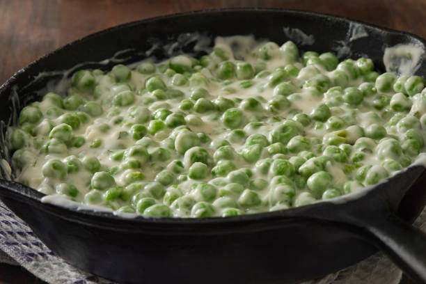 istock Fresh Home Made Creamed Green Peas 1432293173