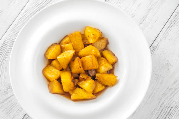 istock Slices of roasted pineapple 1432295798