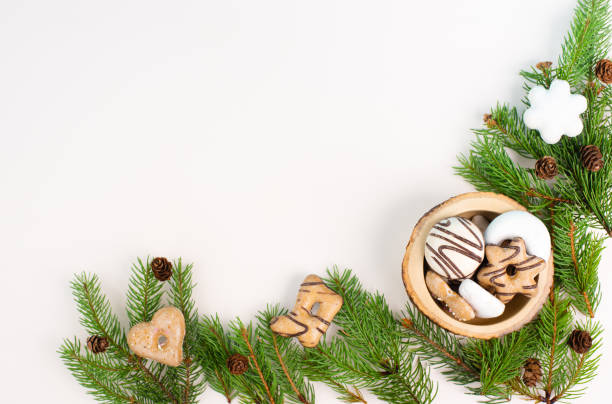 mistura de gengibre nurnberg elisen, doces tradicionais de natal alemães com galhos de abetos e pinheiros, fundo de natal com espaço de cópia - biscuit cookie cake variation - fotografias e filmes do acervo