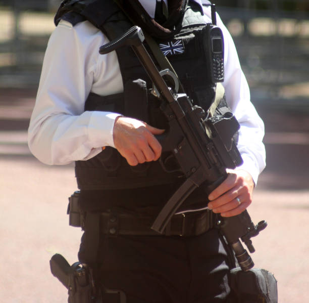 istock British armed police officer London England 1432361990