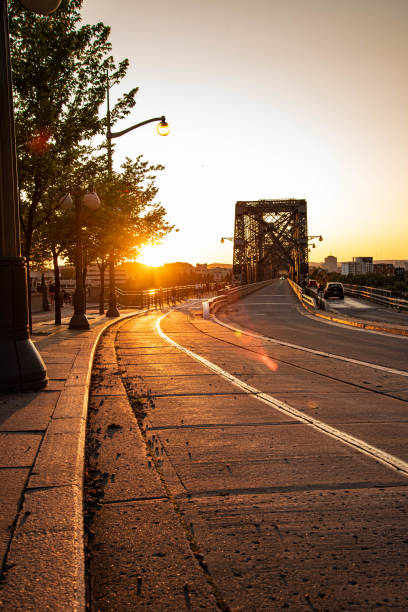 istock Sunset in the city 1432363371