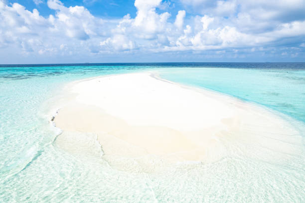 Elevated view of sandbar in Maldives Elevated view of sandbar in Maldives sandbar stock pictures, royalty-free photos & images