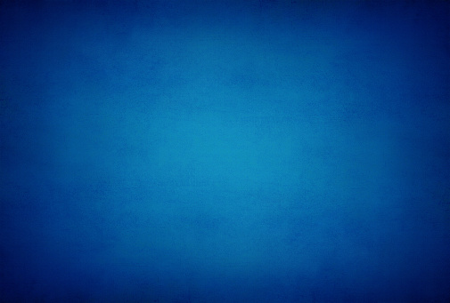 fondo azul abstracto o papel oscuro con foco central brillante y marco de borde de viñeta negra con textura de fondo grunge vintage diseño de diseño de diseño de papel negro de gráfico azul claro ar photo