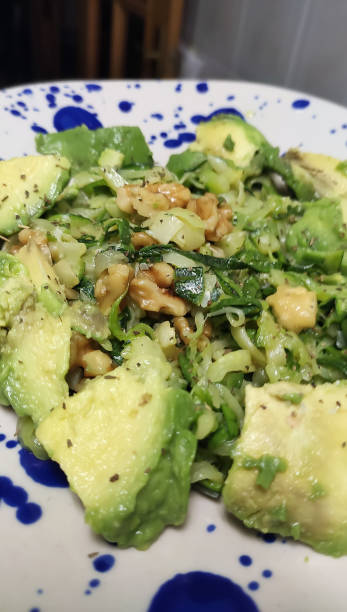 istock Zucchini spaguetti with green pesto 1432477576