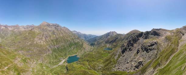 istock Panoramic view of a lake in between a mountain range 1432504458