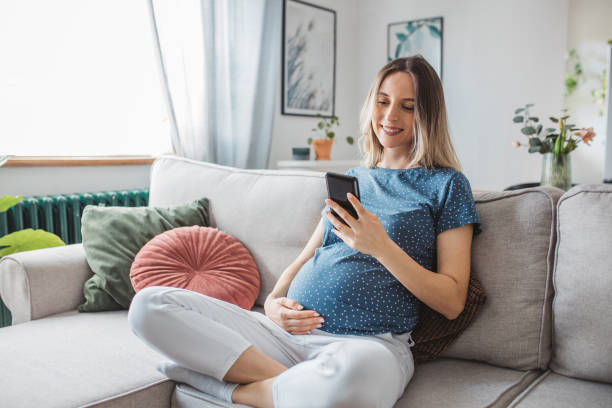 istock Pregnancy shopping from home 1432505099