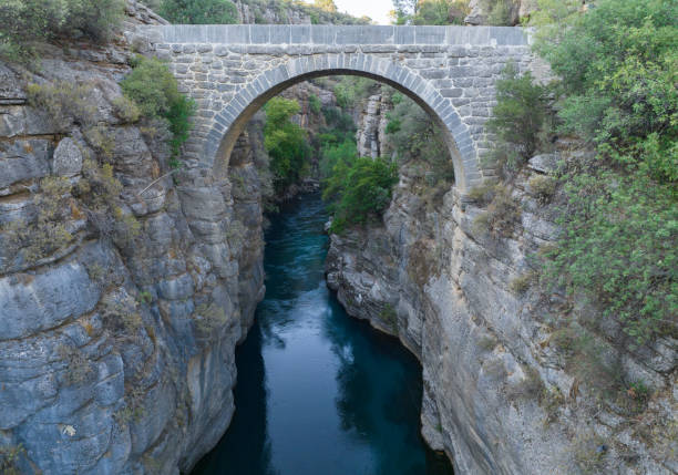 koprulu canyon national park drone photo, manavgat antalya, turquia - waterfall antalya turkey forest - fotografias e filmes do acervo