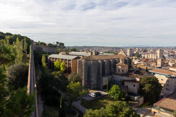 Panoramiczny widok na Gironę – zdjęcie