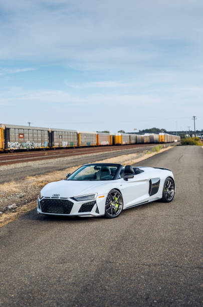 Audi R8 Seattle, WA, USA
10/7/2022
White Audi R8 parked with cranes in the background audi r8 convertible stock pictures, royalty-free photos & images
