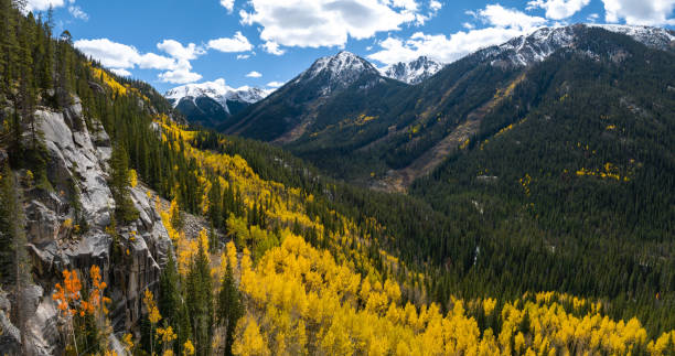 istock Colorado Rocky Mountains during the the fall season 1432602877