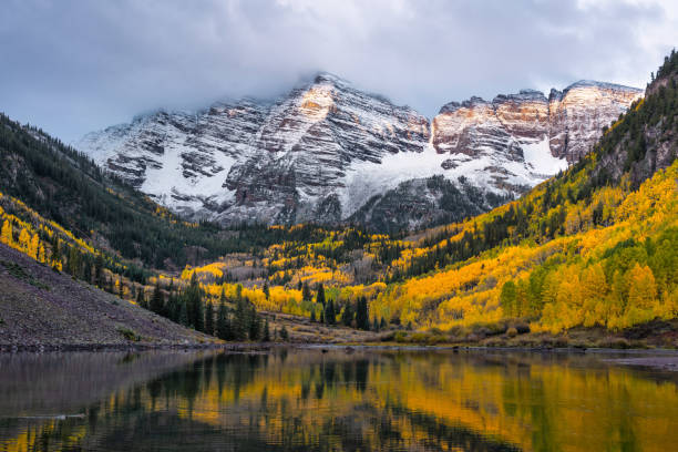 istock Maroon Bells in Colorado during fall season 1432603042