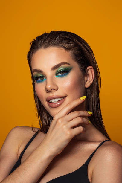 istock Beautiful woman with bright make-up 1432606608