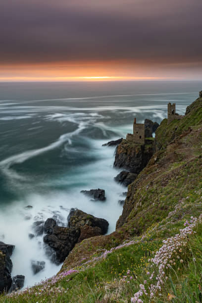istock Crowns Engine Houses at sunset, Botallack Mines, Cornwall, United Kingdom 1432651391
