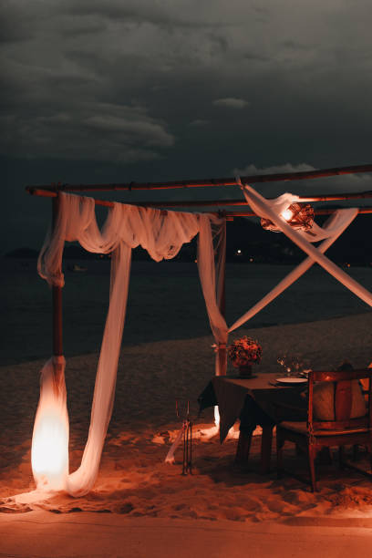 istock Romantic oceanside restaurant for a sunset date 1432758080