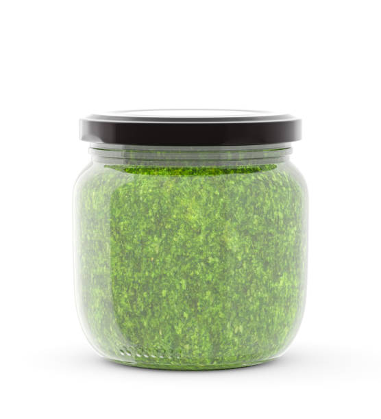 빈 포장, 모형. 흰색 배경에 녹색 페스토가있는 유리 병 250ml. 3d 그림, 3d 렌더링 - jar pesto sauce packaging food 뉴스 사진 이미지