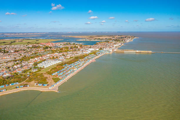 istock Walton-on-the-Naze seafront 1432806262