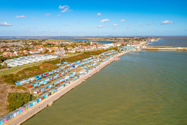 istock Walton-on-the-Naze seafront 1432806396