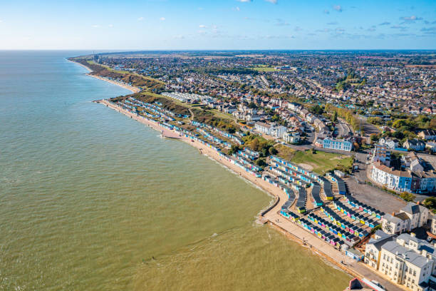 istock Walton-on-the-Naze seafront 1432806418