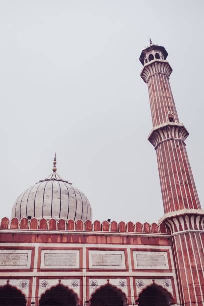 istock jama masjid chandi chowk in new delhi 1432823350
