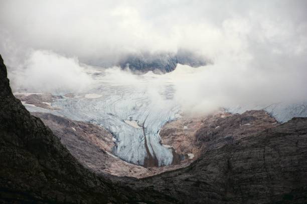 istock Cloudy Dachstein glacier in the Austrian alps 1432826565