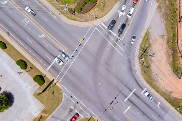 istock There is an intersection where there is a lot of traffic. 1432829997